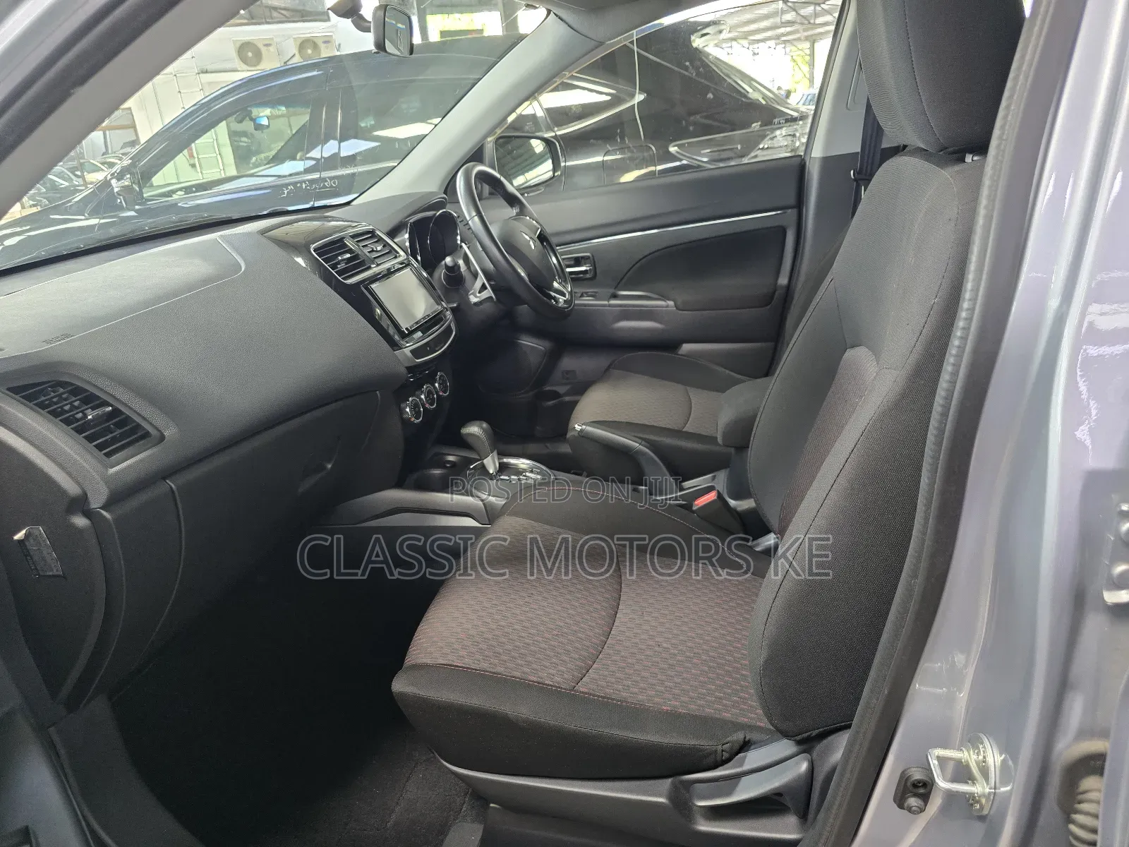 Mitsubishi RVR 2017 Silver