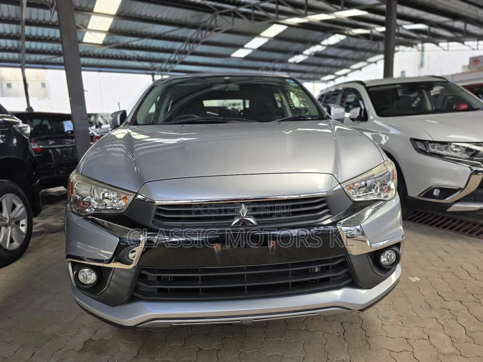 Mitsubishi RVR 2017 Silver