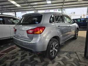 Mitsubishi RVR 2017 Silver