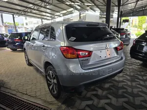 Mitsubishi RVR 2017 Silver