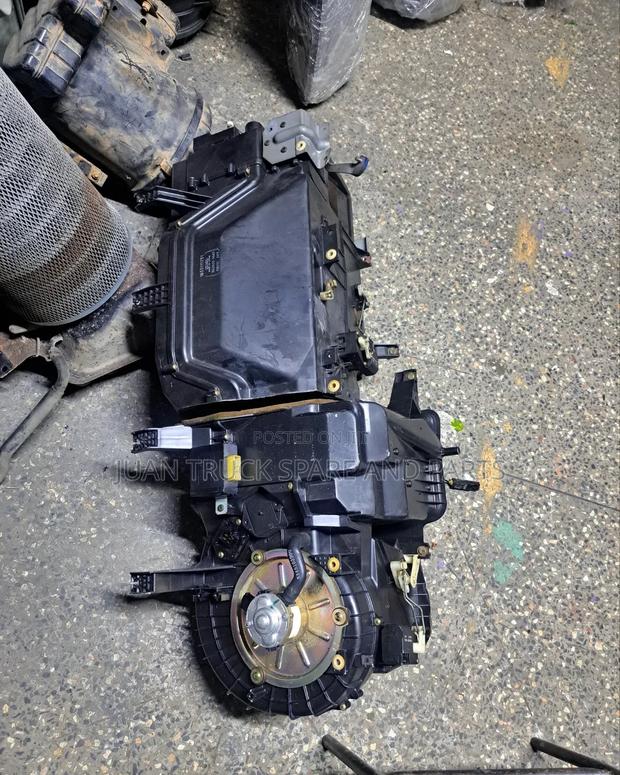 Isuzu FRR 33 AC Blower - main view