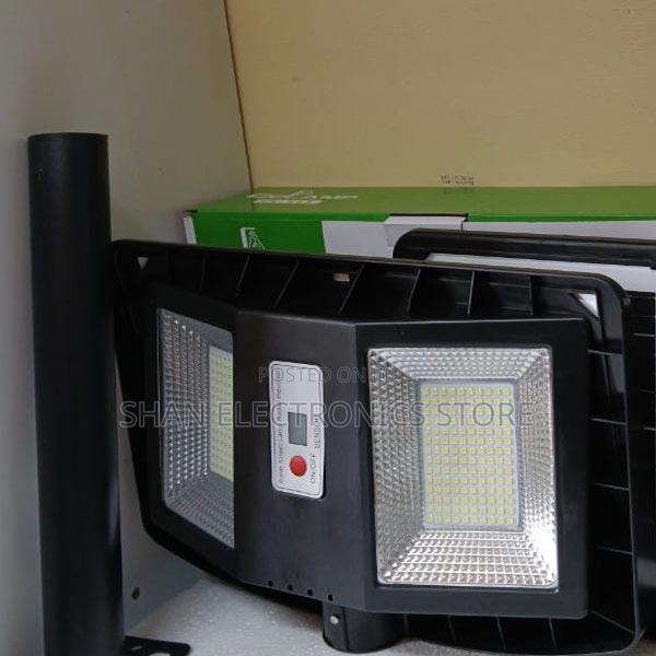 300w Solar Streetlights Outdoor Wall-Mounted Pole-Mounted