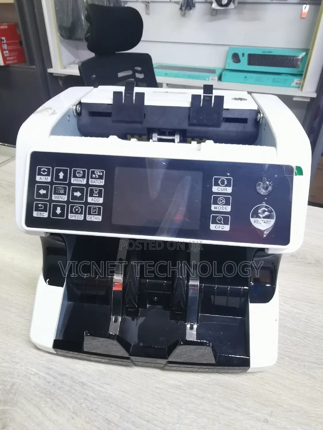 Dollars, Pounds, Euros, Shillings Money Counter
