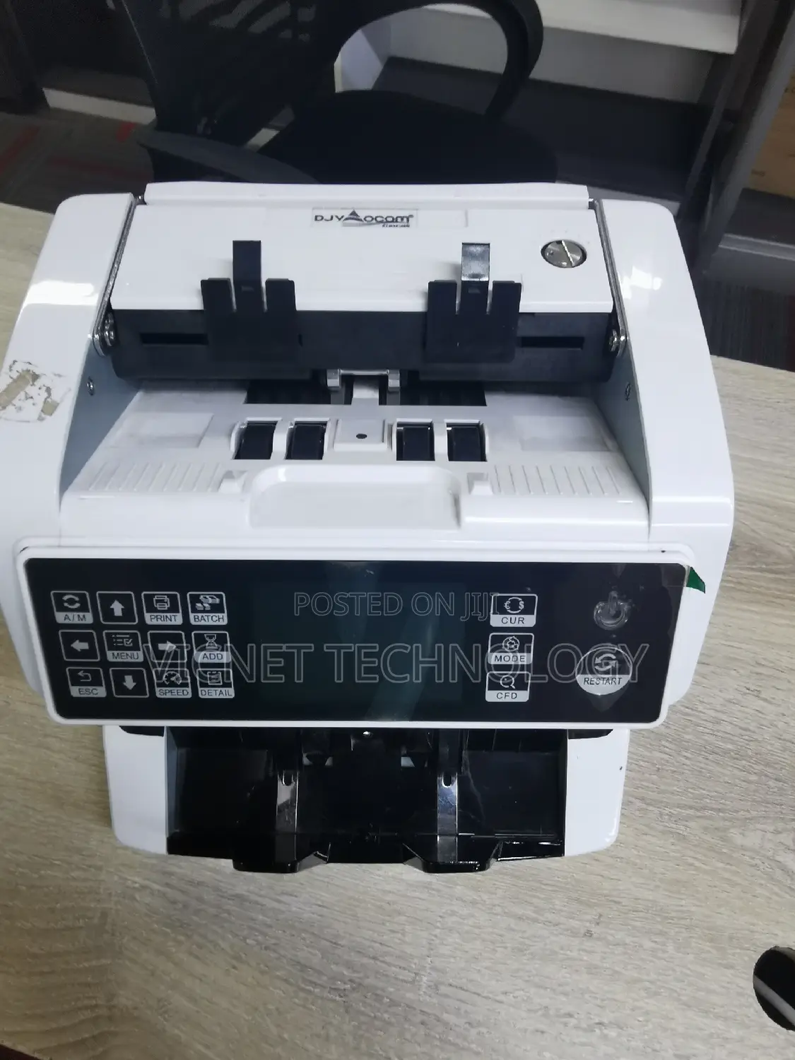 Dollars, Pounds, Euros, Shillings Money Counter