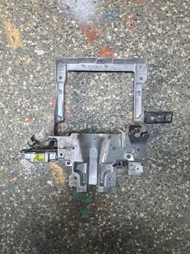 Hino 500 Steering Column Bracket