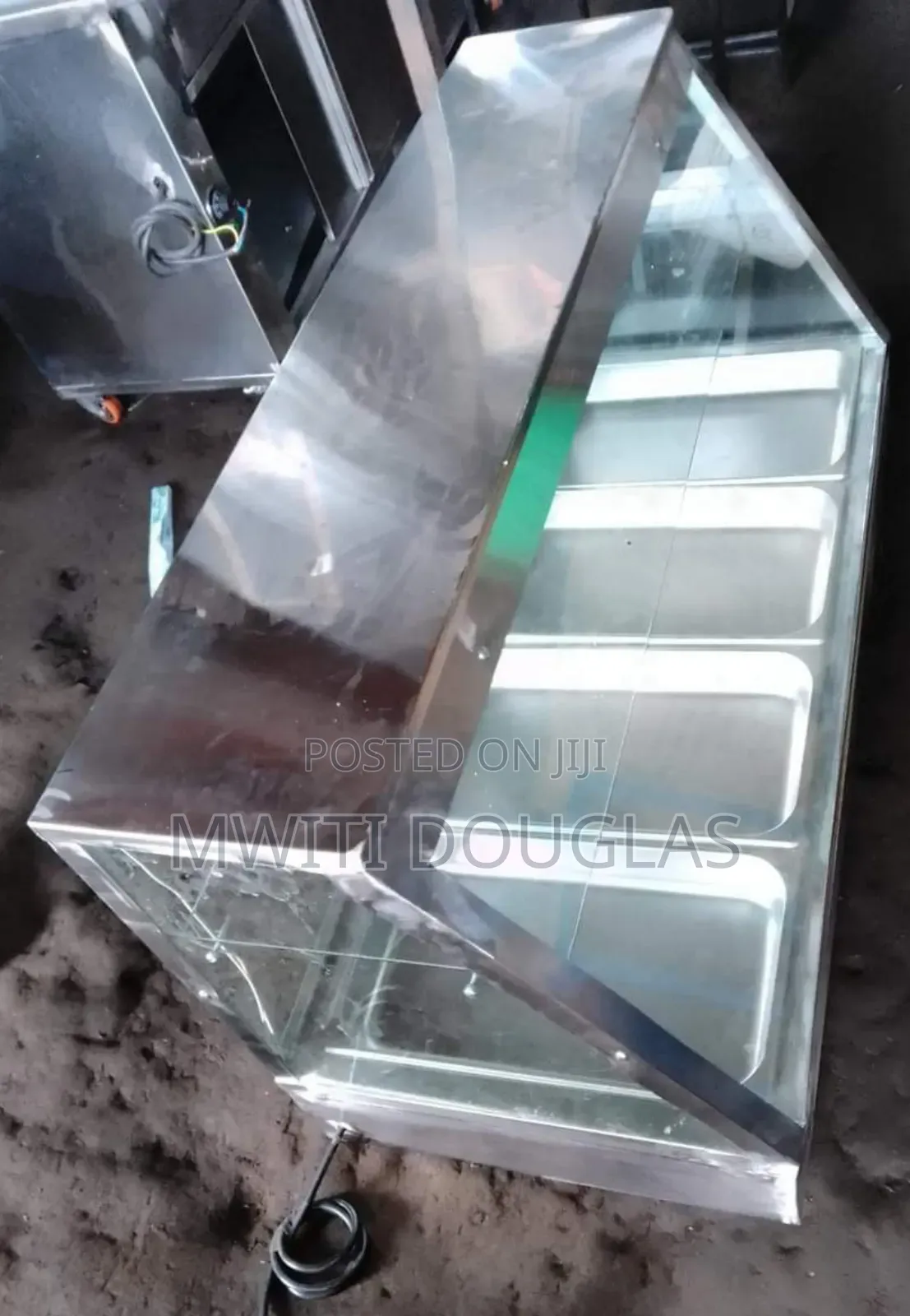 Stunning Large Food Warmer Display