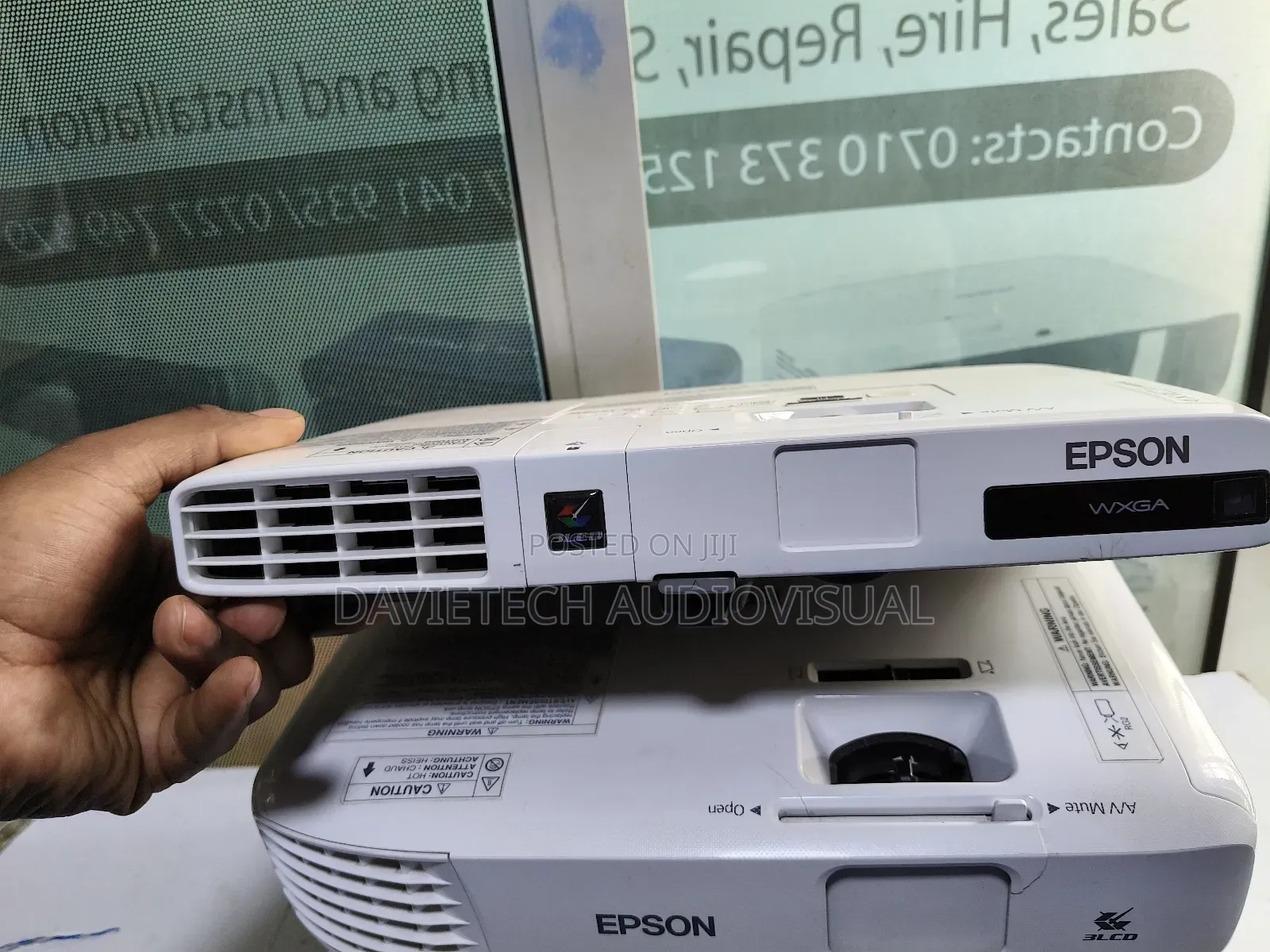 Projectors Rental Services