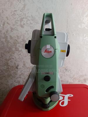 Leica Land Measurement Total Station - thumbnail 2