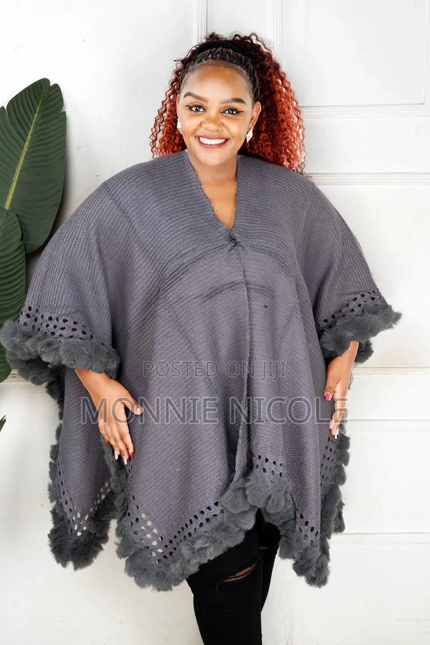 High Quality Poncho for Modern Woman - main view