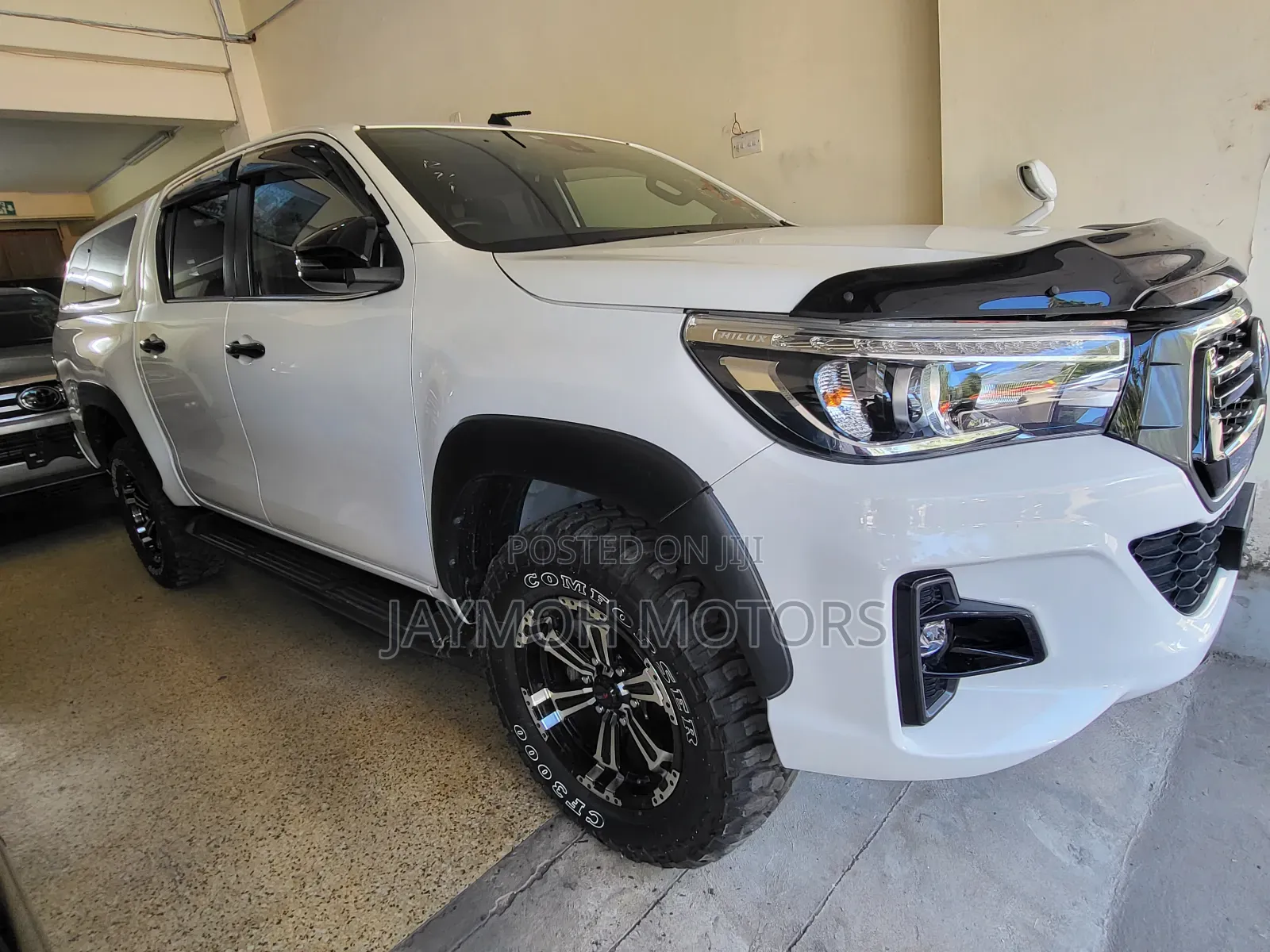 Toyota Hilux 2020 White