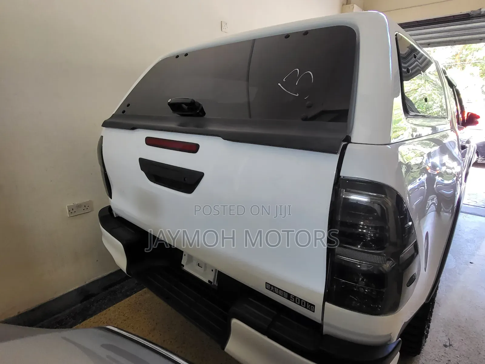 Toyota Hilux 2020 White