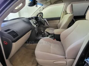 Toyota Land Cruiser Prado 2017 Blue