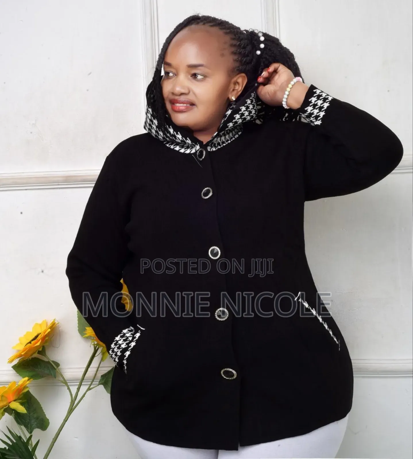 Black Sweater. Plus Size