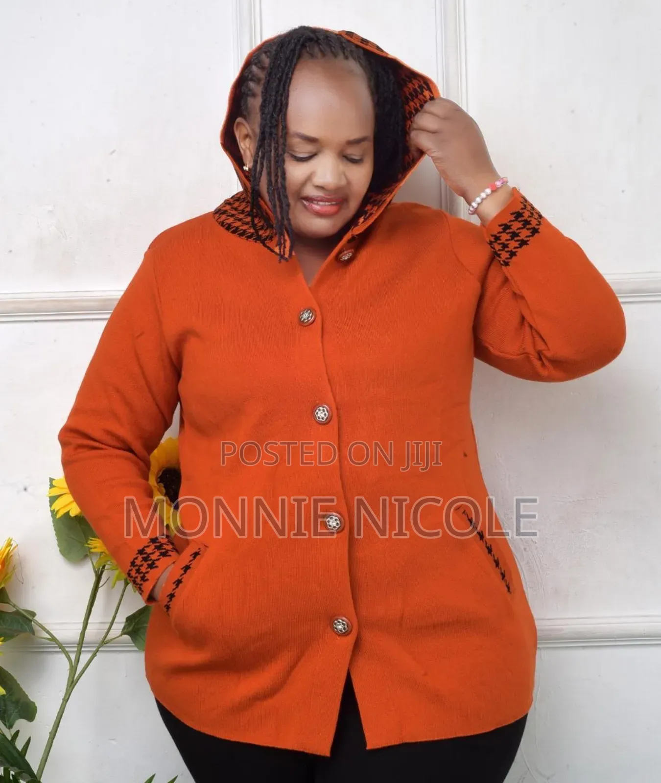 Black Sweater. Plus Size