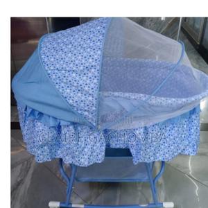 Classy Foldable Baby Bassinet/Crib With Wheels -Blue - thumbnail 2