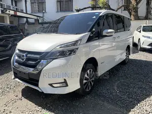 Nissan Serena 2017 Off white