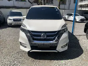 Nissan Serena 2017 Off white