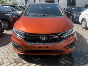 Honda Jade 2017 Orange