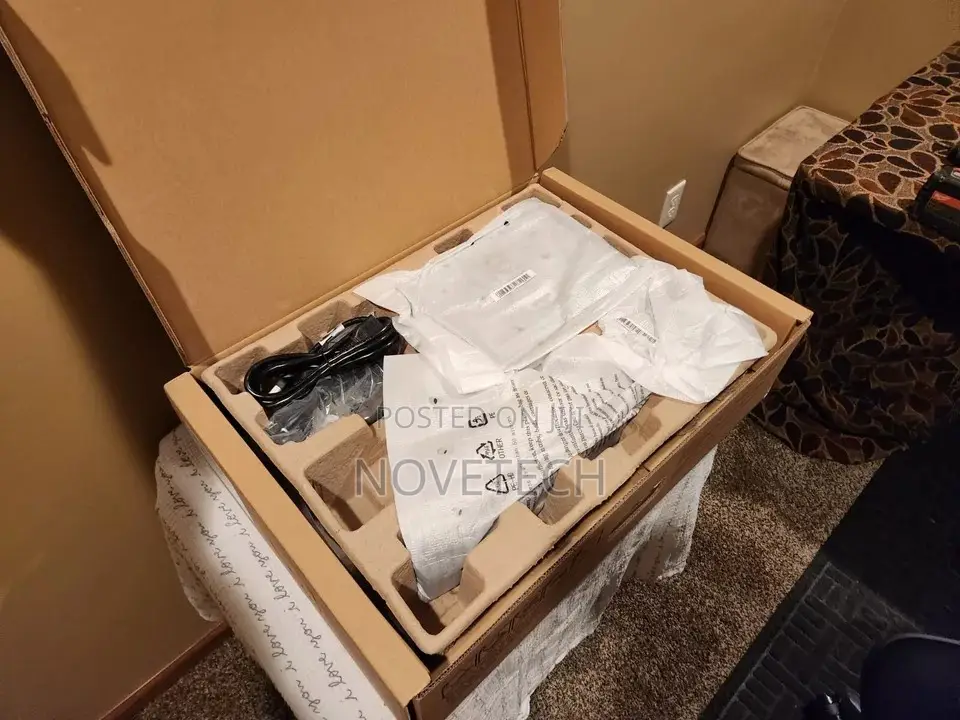 Brand New LENOVO E24-30 24 FHD Monitor