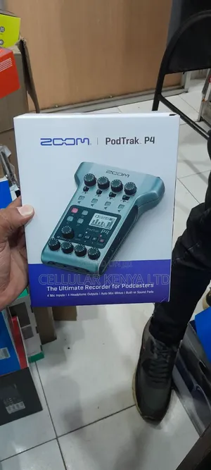 Zoom Podtrak P4 Portable Multitrack Podcast Recorde