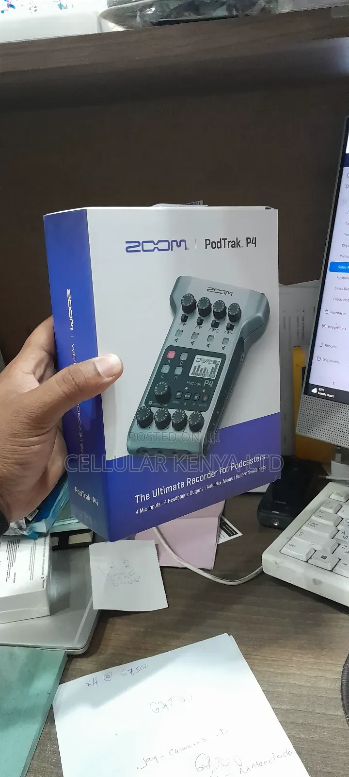 Zoom Podtrak P4 Portable Multitrack Podcast Recorde