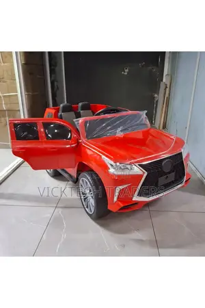 Kid's Electric Toy Car/Vehicle