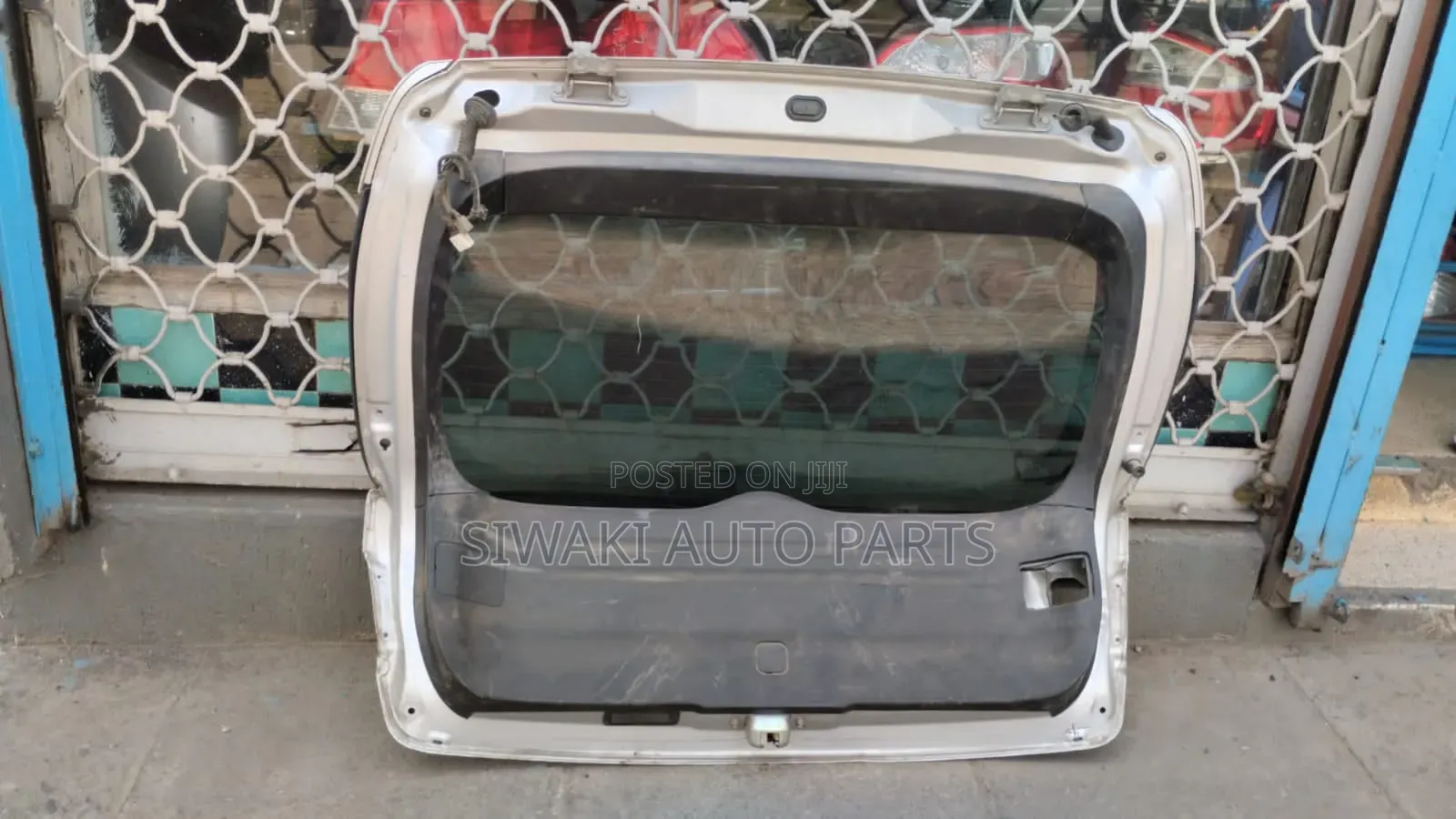 Subaru N14 Impreza Tailgate