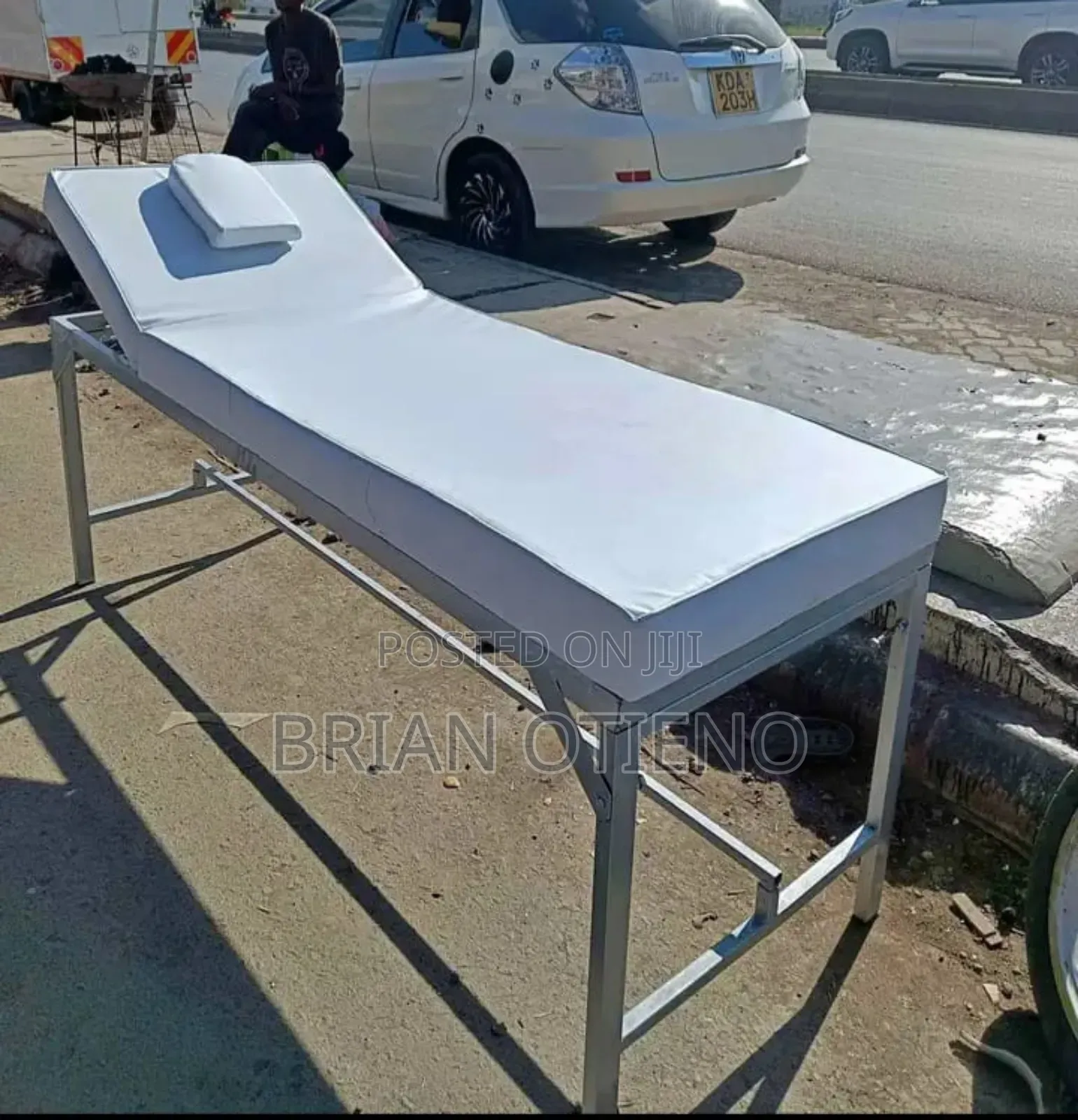 Adjustable Massage Bed