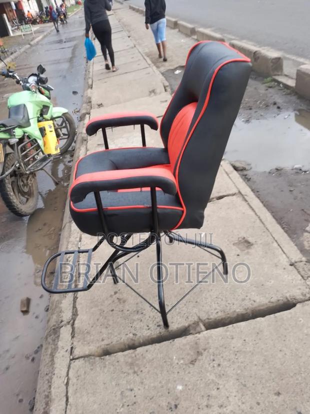 Rotating Simple Kinyozi Seats - main view