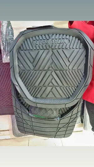 Black Lines Designed 5pc Carpet Dust Mats