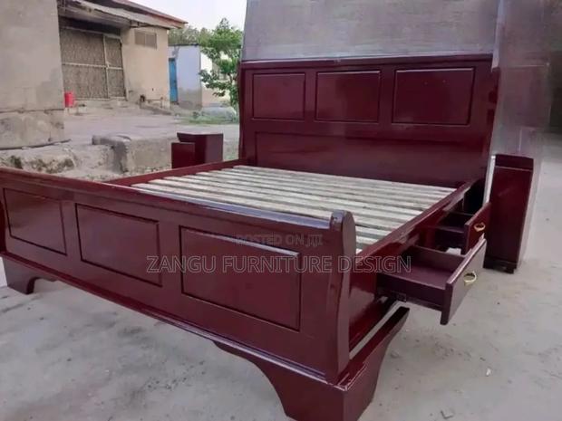 Divergent Beds - main view