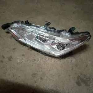 Fielder 165 Headlight Non Xenon Ex Japan
