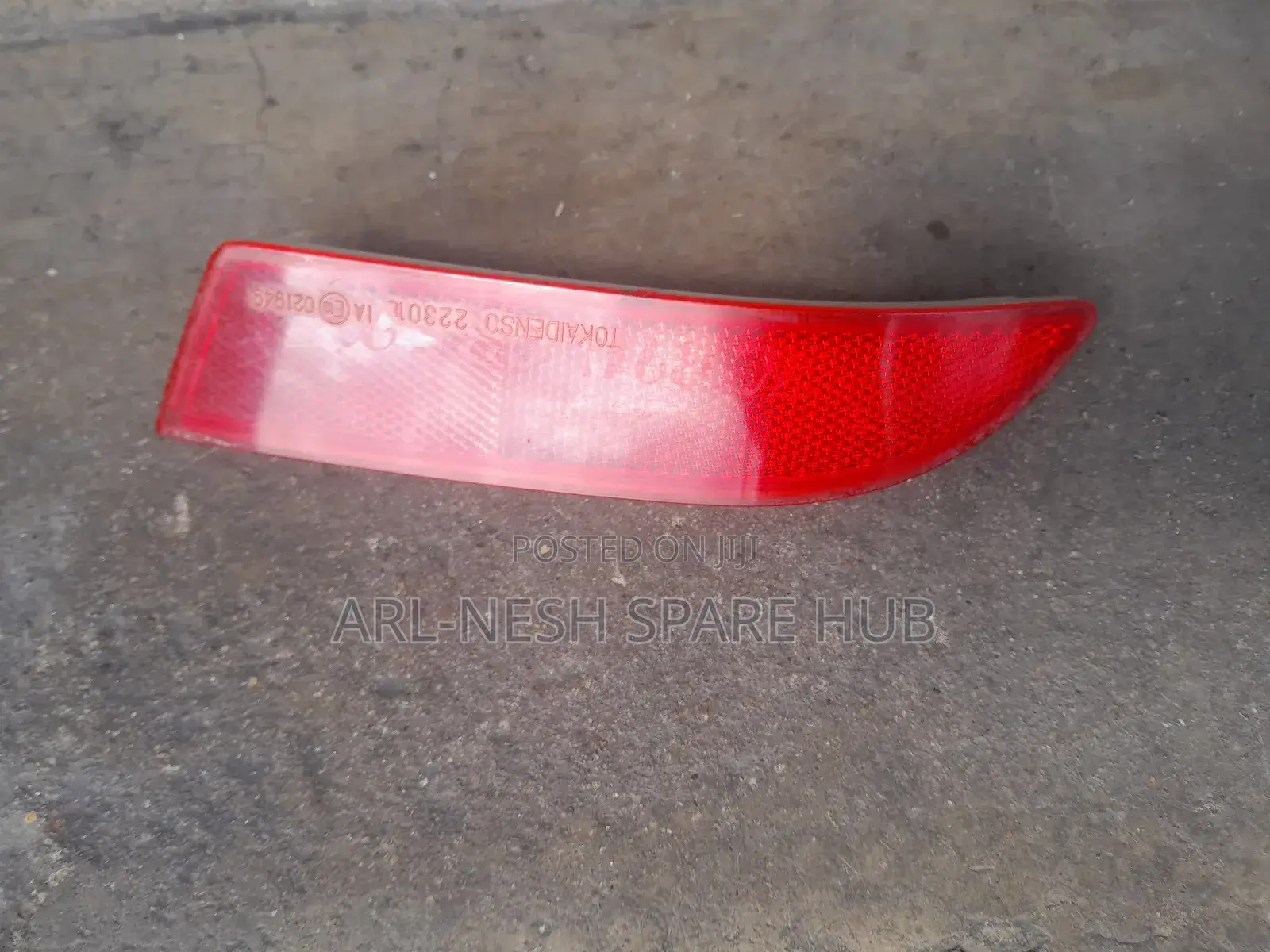 Toyota Rush Rear Bumper Reflector