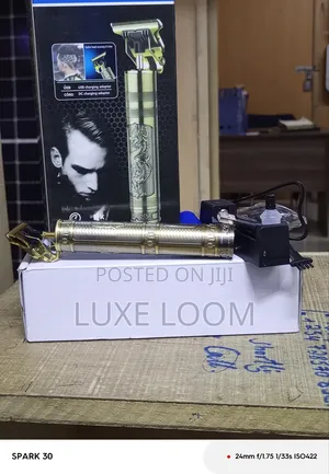 Professional Clipper/Hair Trimmer