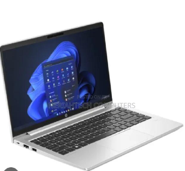 New Laptop HP 8GB Intel Core I7 SSD 512GB - main view