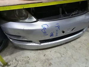 Nosecut Toyota Ipsum 2006-2008