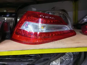 Taillight Nissan Teana J32