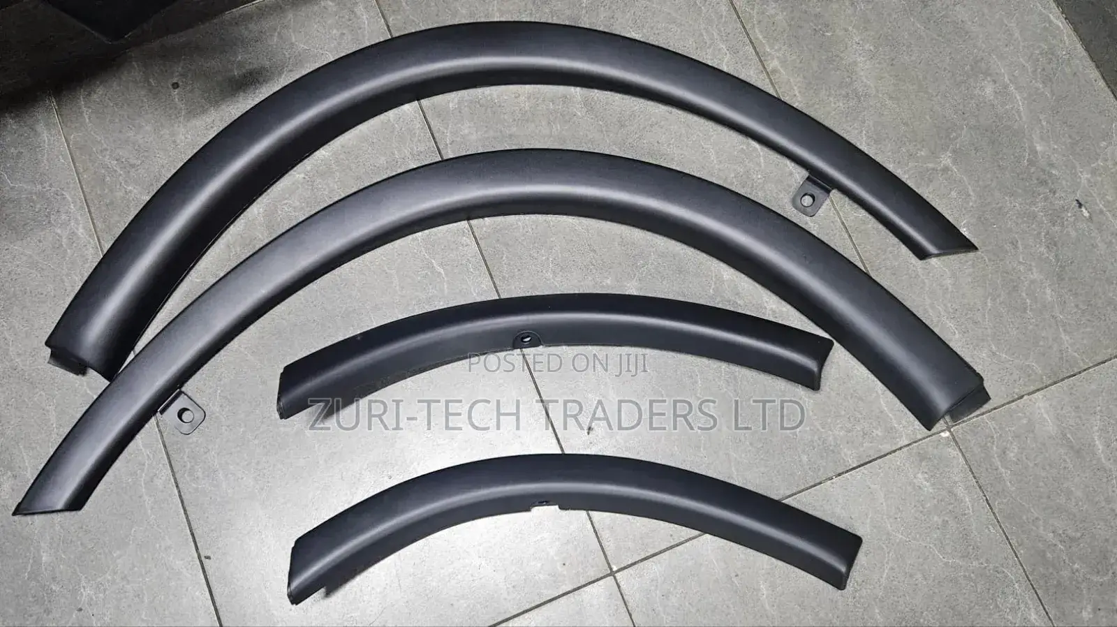 Bumper and Fender Moulding Mistubishi Outlander