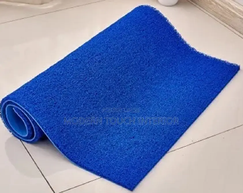 All-Weather PVC Spaghetti Carpet