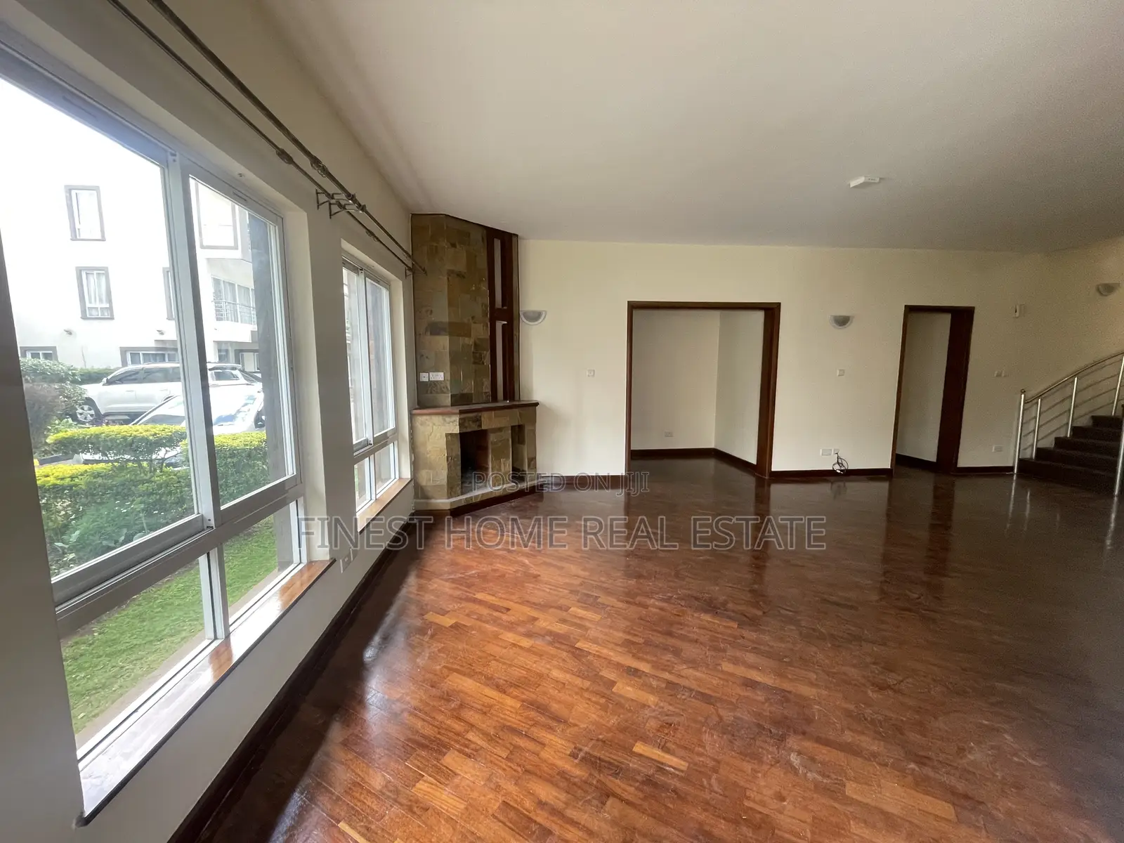 5bdrm Villa in Lavington for sale