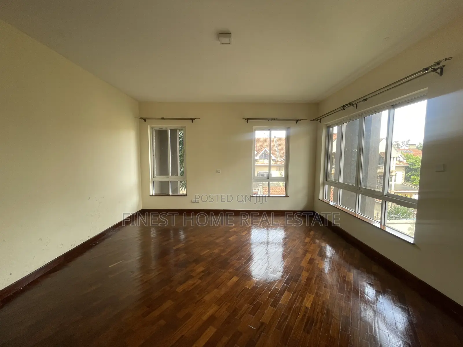 5bdrm Villa in Lavington for sale