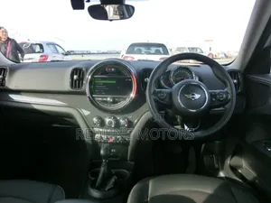 Mini Hatch 2018 White