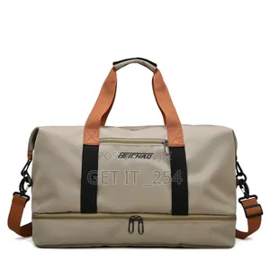  *Fashion Travel Bag* 
Large Capacity Fashion Travel Bag
