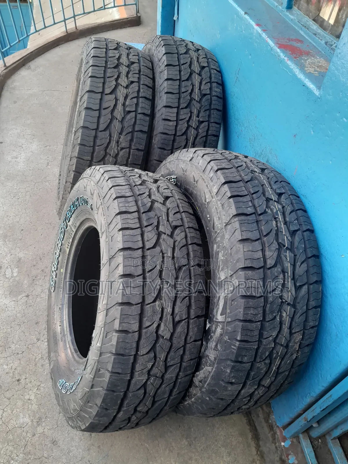 255/70r16 Dunlop Tyres Brand New at Affordable Cost