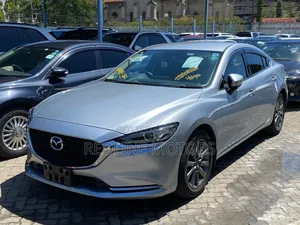 Mazda Atenza 2018 Gold