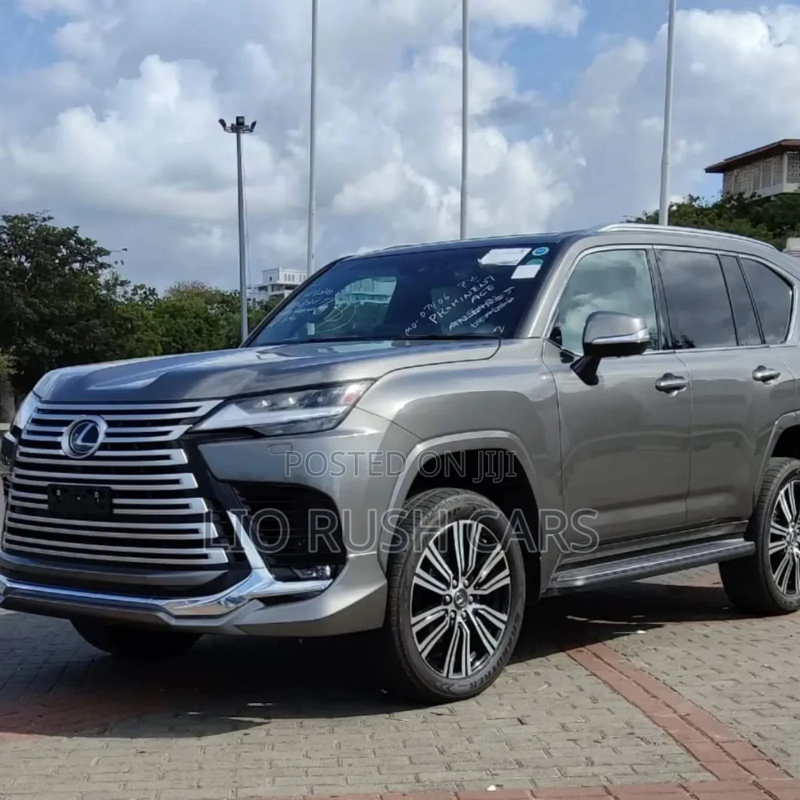 Lexus LX 2019 Gray