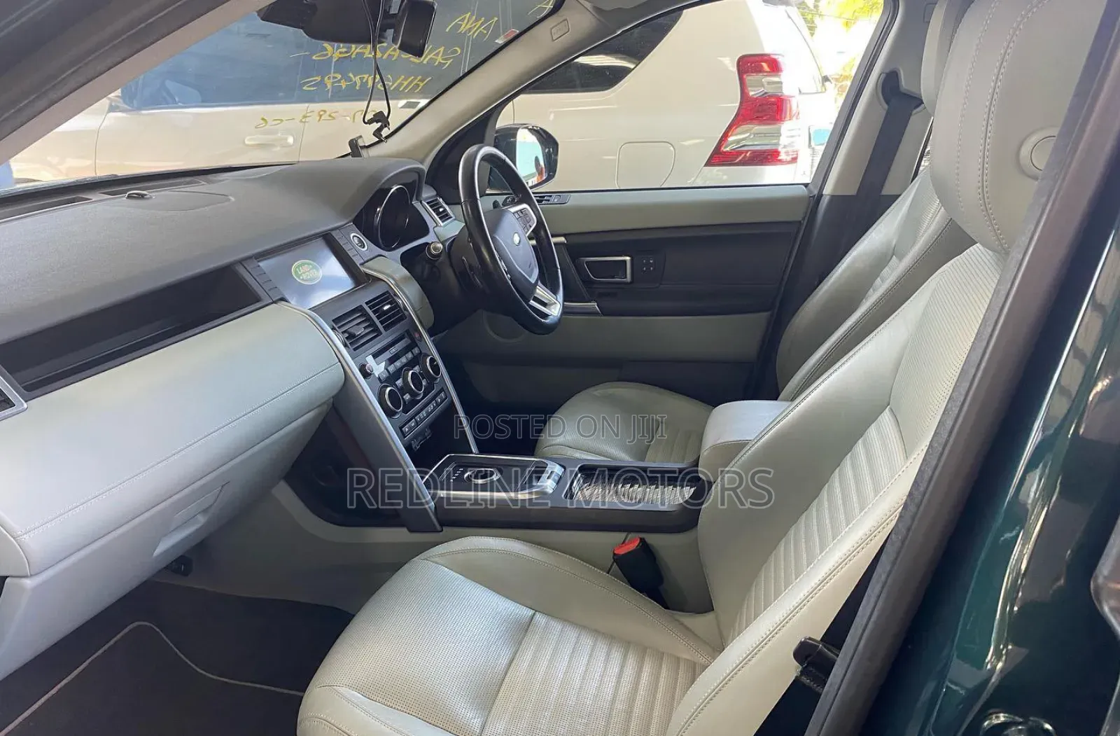 Land Rover Discovery Sport SE 2017 Green