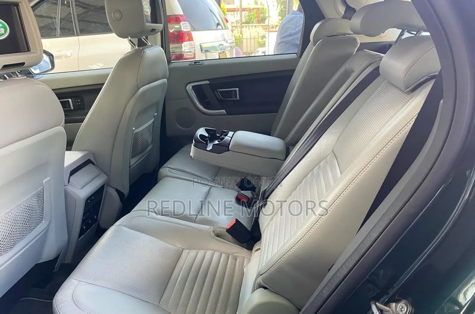 Land Rover Discovery Sport SE 2017 Green