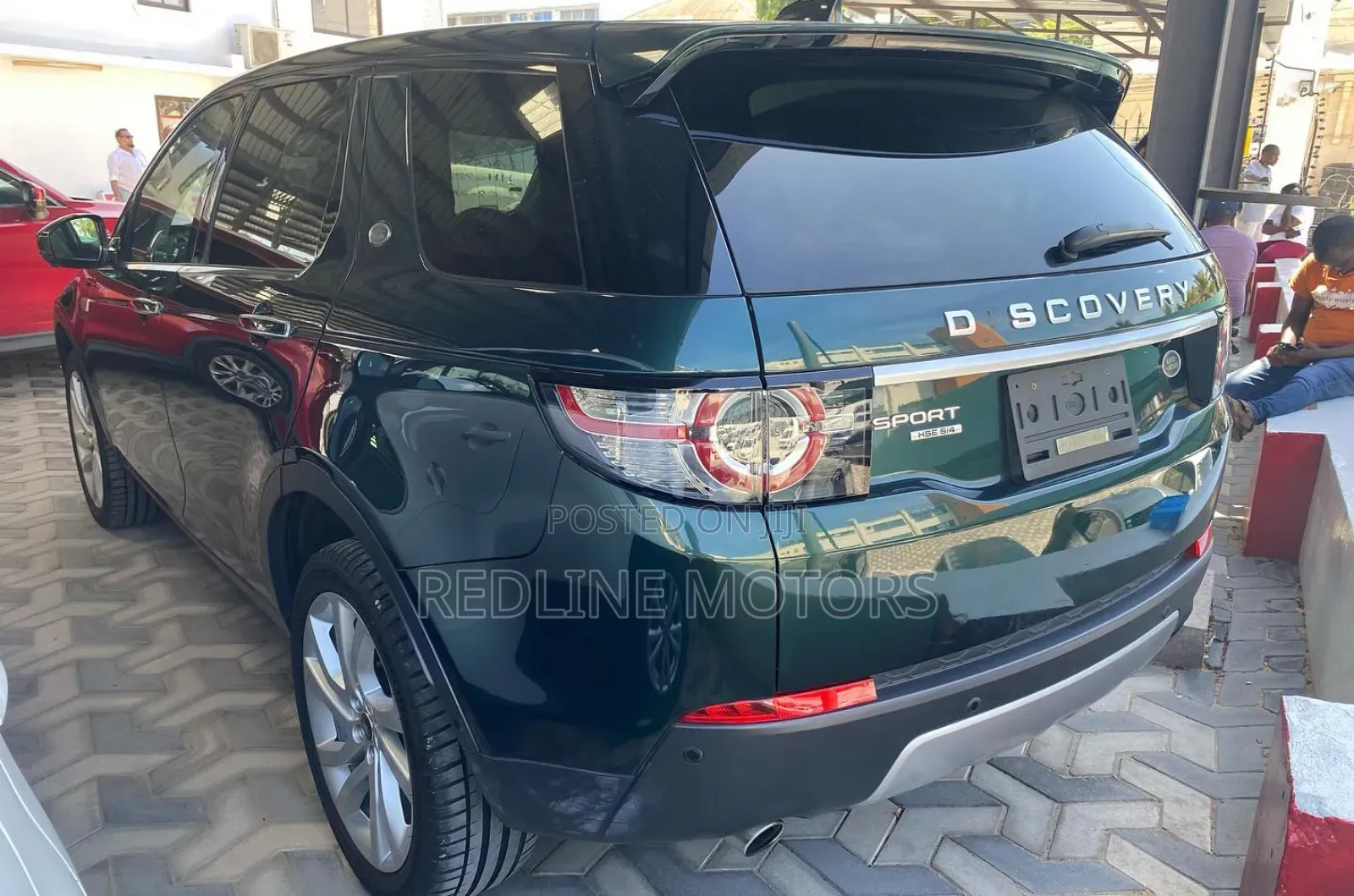 Land Rover Discovery Sport SE 2017 Green