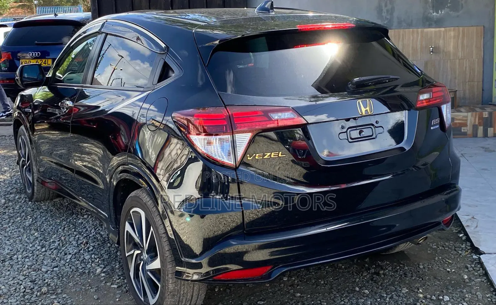 Honda Vezel 1.5 4WD 2018 Matt Black